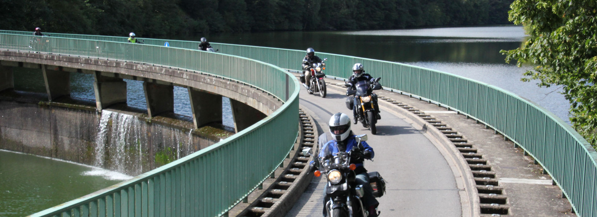 Motorrijschool Motorrijbewijspoint Roelofarendsveen motorrijlessen